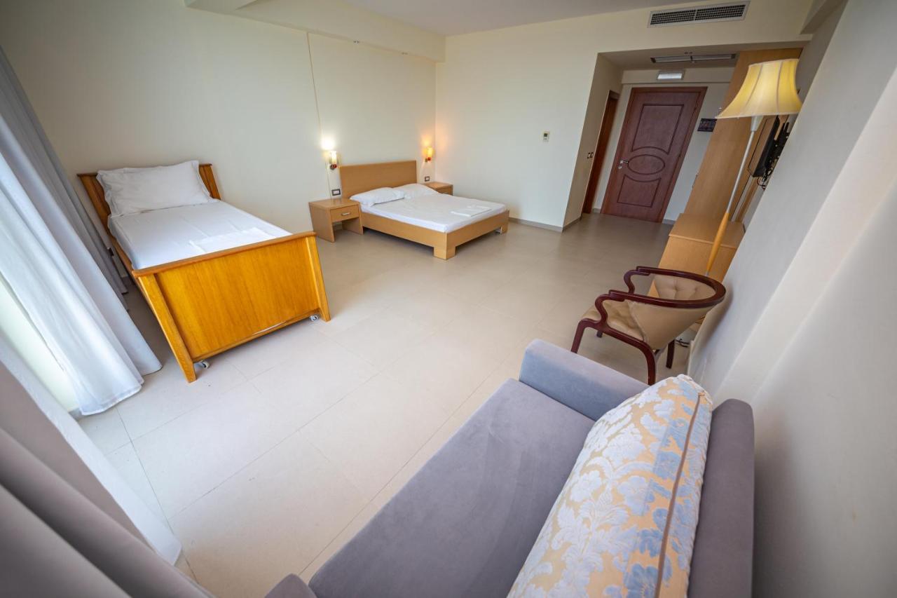 Hotel Borshi Exterior photo