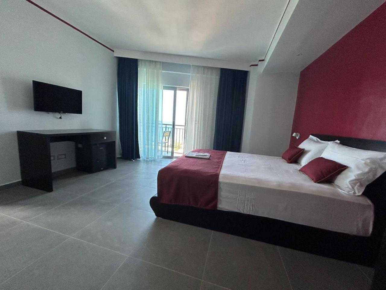 Hotel Borshi Exterior photo